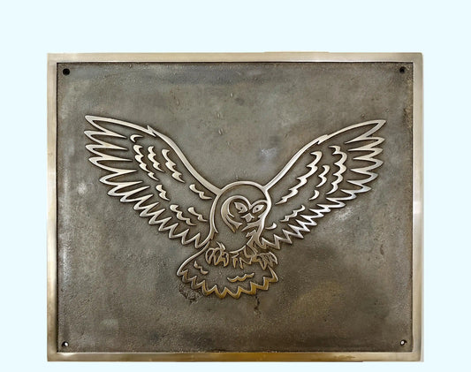 Personalized memorial plaque in cast bronze 